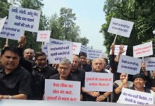 हरियाणा विधानसभा का पहला दिन हंगामे की भेंट, धक्का-मुक्की पर बवाल; 8 कांग्रेस विधायक सस्पेंड